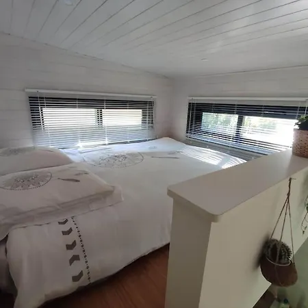 Villa Tiny House Chez Caroline Gaillan-en-Médoc Exterior foto